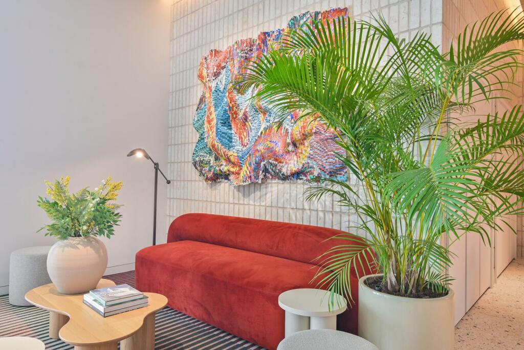 2 bed 1st Floor Flat for rent in London. From Foxtons - Willesden Green 2 bed 1st Floor Flat for rent in London. From Foxtons - Willesden Green