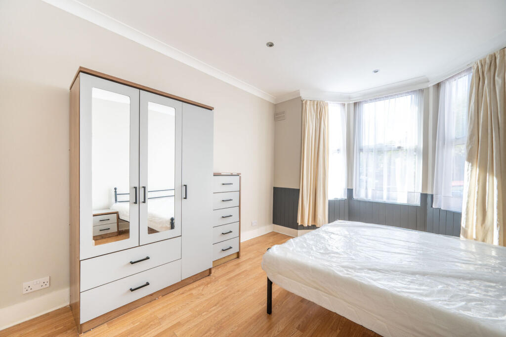 2 bed 1st Floor Flat for rent in London. From Foxtons - Willesden Green 2 bed 1st Floor Flat for rent in London. From Foxtons - Willesden Green