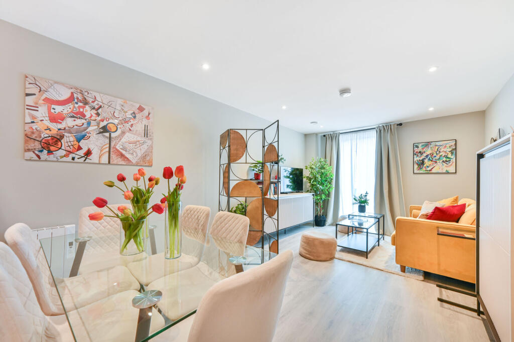 1 bed 1st Floor Flat for rent in London. From Foxtons - Willesden Green