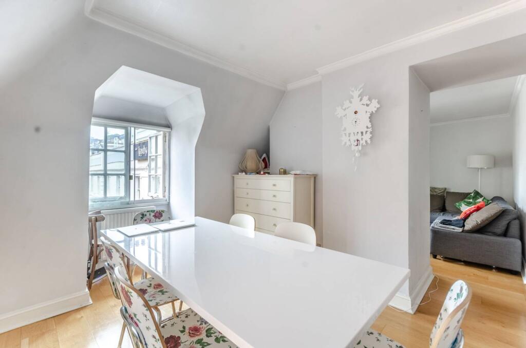 1 bed 1st Floor Flat for rent in London. From Foxtons - West End