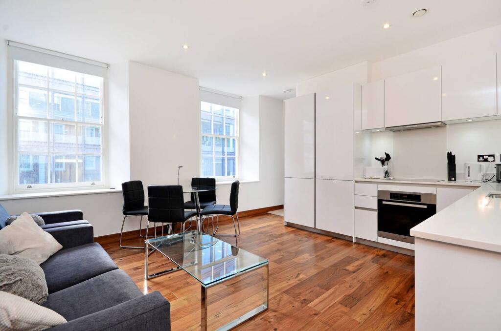 1 bed 1st Floor Flat for rent in London. From Foxtons - West End