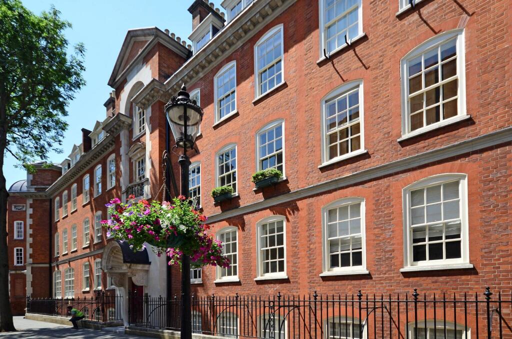 2 bed 1st Floor Flat for rent in London. From Foxtons - West End 2 bed 1st Floor Flat for rent in London. From Foxtons - West End