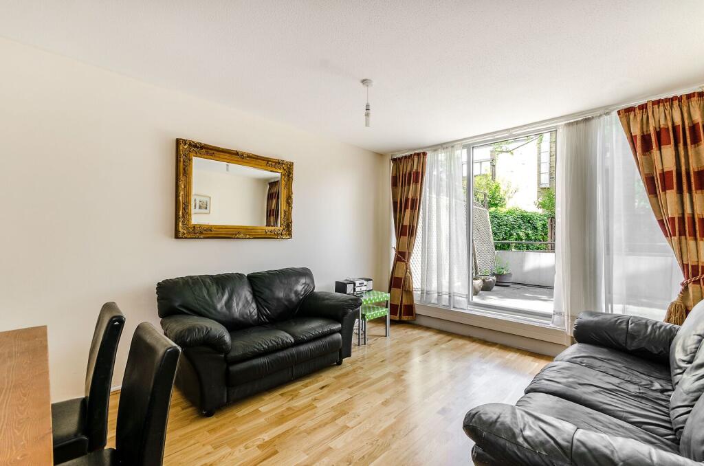 1 bed 1st Floor Flat for rent in Islington. From Foxtons - West End