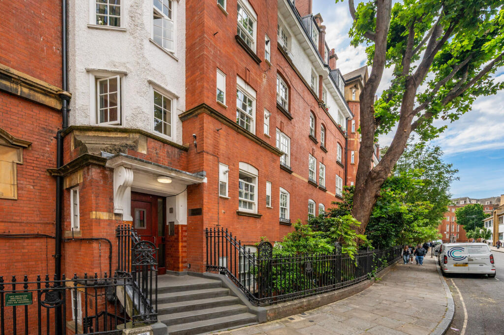 1 bed 1st Floor Flat for rent in Camden Town. From Foxtons - West End