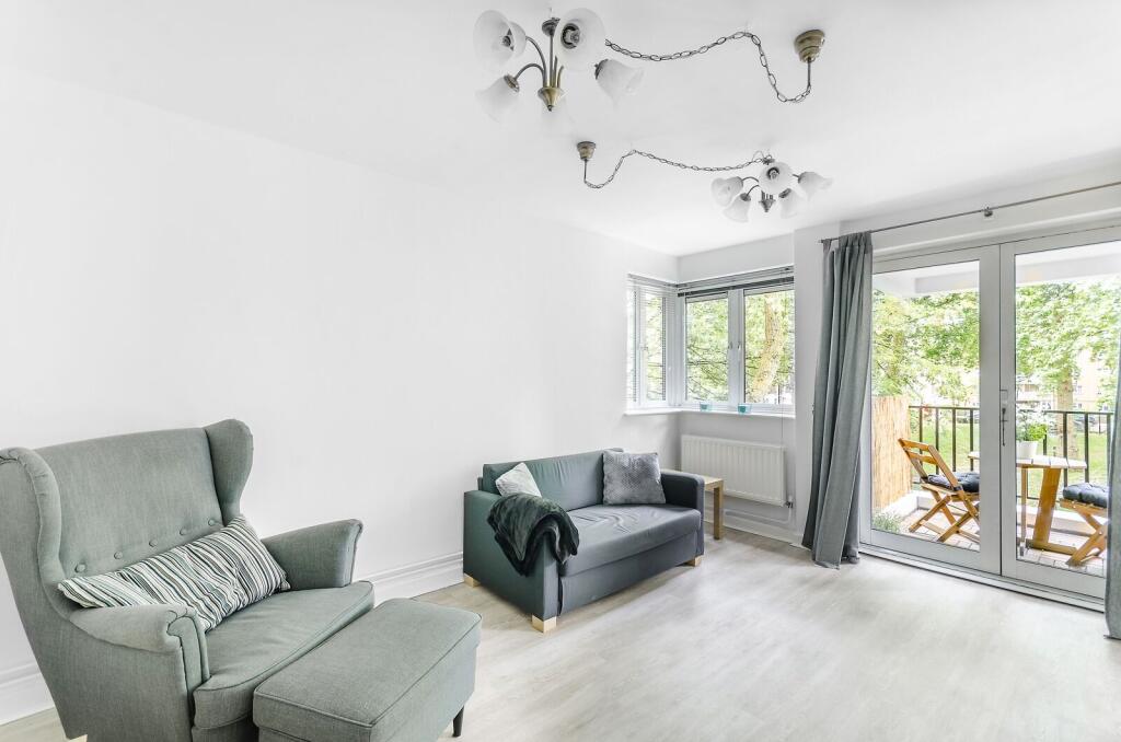 1 bed 1st Floor Flat for rent in London. From Foxtons - West End