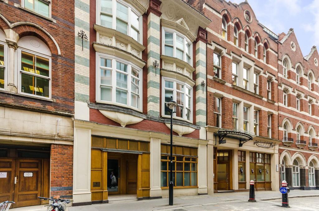 1 bed 1st Floor Flat for rent in Islington. From Foxtons - West End