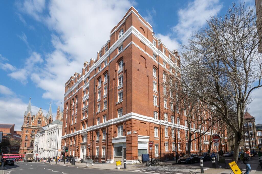 2 bed 1st Floor Flat for rent in Camden Town. From Foxtons - West End 2 bed 1st Floor Flat for rent in Camden Town. From Foxtons - West End