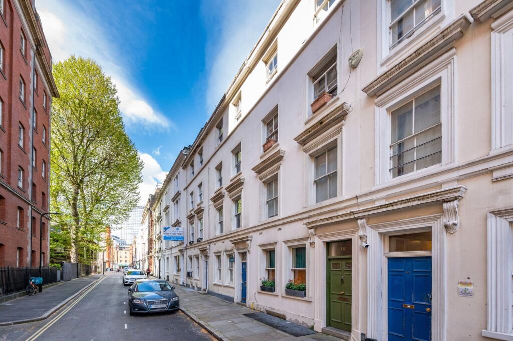 1 bed 1st Floor Flat for rent in London. From Foxtons - West End