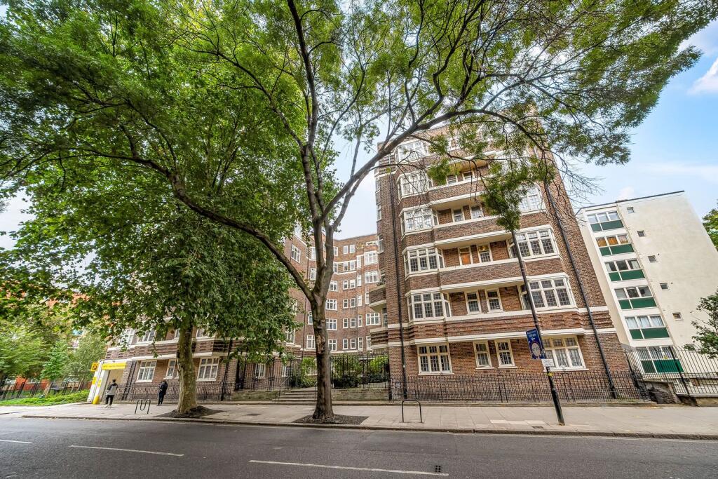2 bed 1st Floor Flat for rent in London. From Foxtons - West End 2 bed 1st Floor Flat for rent in London. From Foxtons - West End