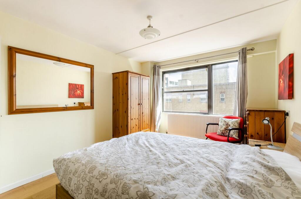 1 bed 1st Floor Flat for rent in Westminster. From Foxtons - West End