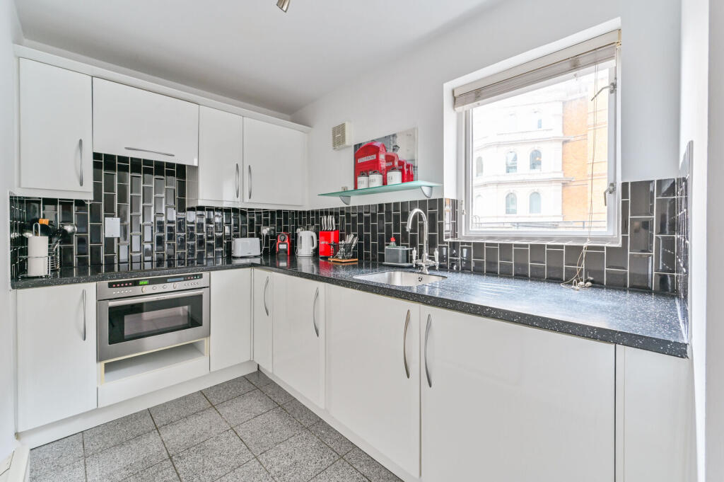 2 bed 1st Floor Flat for rent in London. From Foxtons - West End 2 bed 1st Floor Flat for rent in London. From Foxtons - West End
