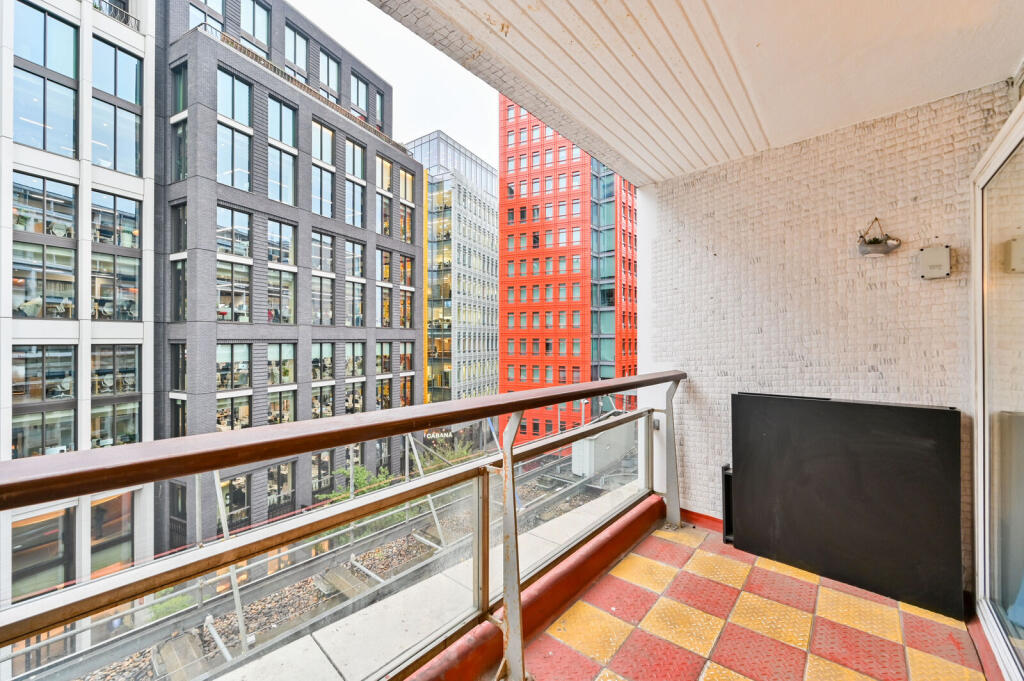 2 bed 1st Floor Flat for rent in London. From Foxtons - West End 2 bed 1st Floor Flat for rent in London. From Foxtons - West End