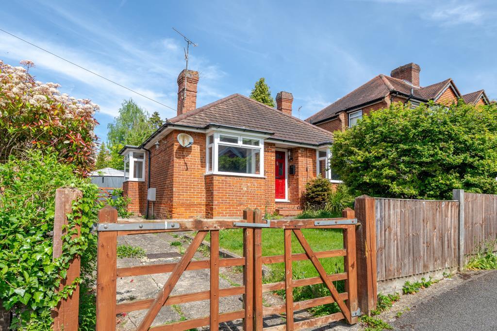 3 bed Detached bungalow for rent in High Wycombe. From Chancellors - High Wycombe