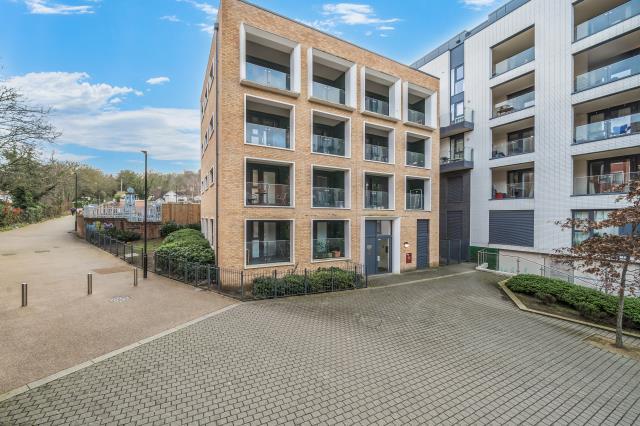 2 bed 1st Floor Flat for rent in . From Chancellors - High Wycombe