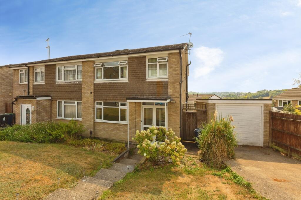 3 bed Semi Detached for rent in Downley. From Chancellors - High Wycombe 3 bed Semi Detached for rent in Downley. From Chancellors - High Wycombe