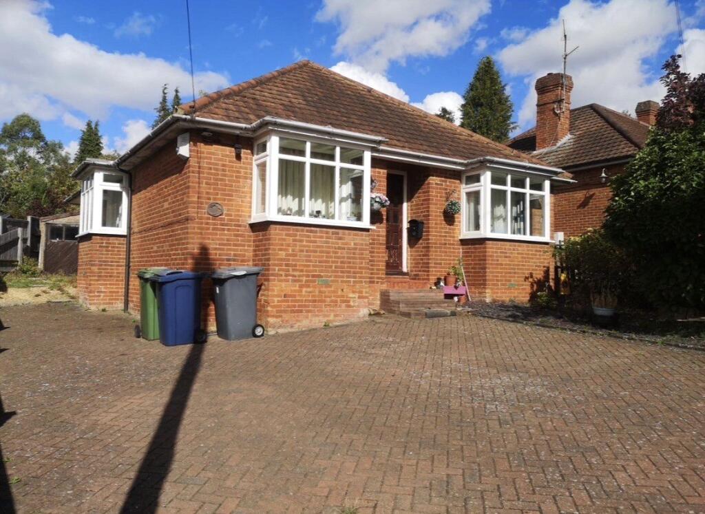 4 bed Bungalow for rent in High Wycombe. From Chancellors - High Wycombe 4 bed Bungalow for rent in High Wycombe. From Chancellors - High Wycombe