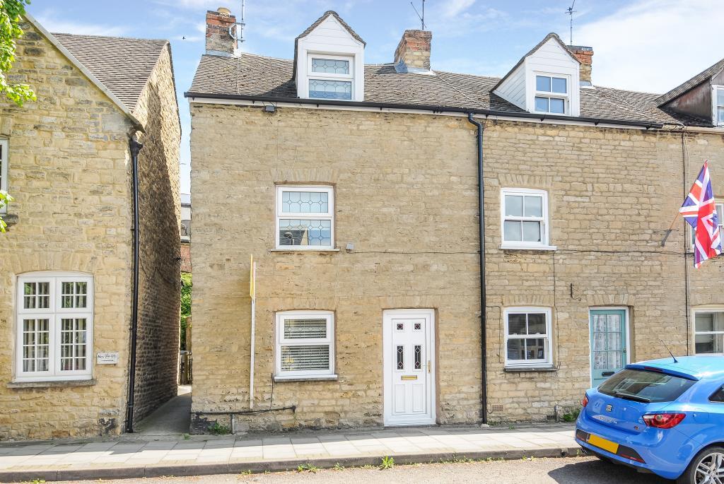 2 bed Mid Terraced House for rent in Chipping Norton. From Chancellors - Kidlington Lettings 2 bed Mid Terraced House for rent in Chipping Norton. From Chancellors - Kidlington Lettings