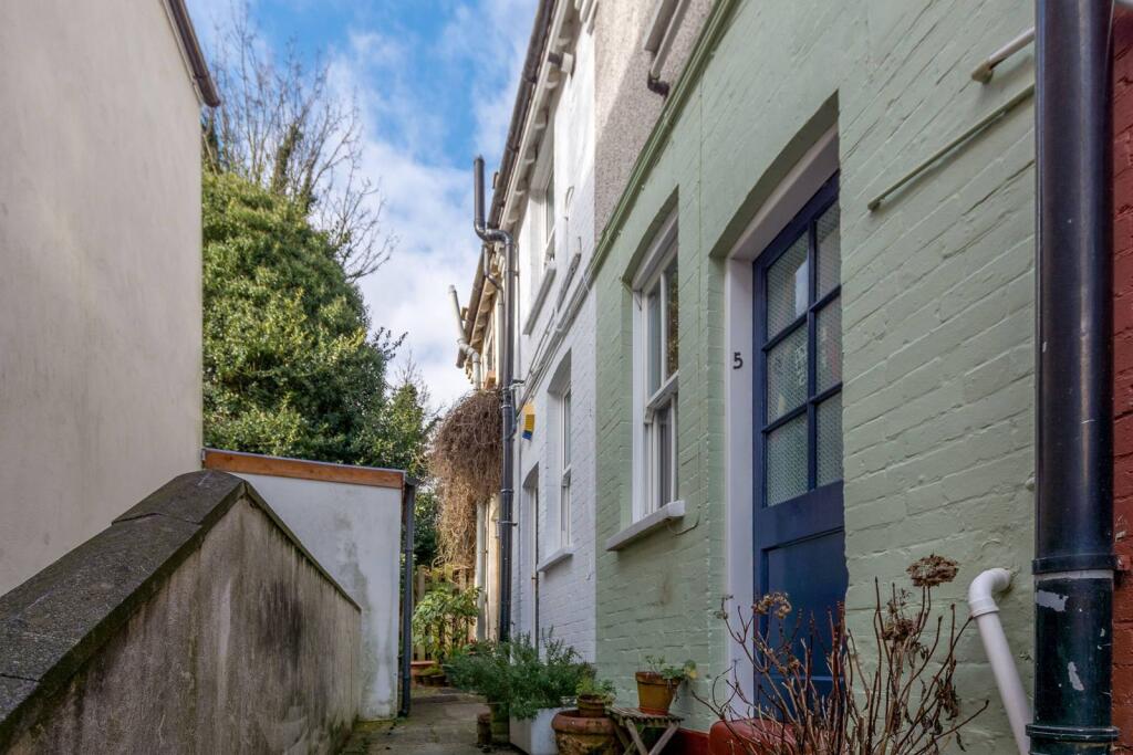 1 bed Cottage for rent in Wembley. From Foxtons - Wembley