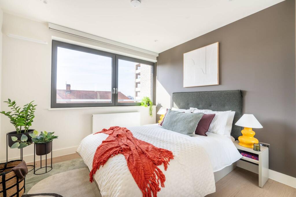 3 bed 1st Floor Flat for rent in Wembley. From Foxtons - Wembley