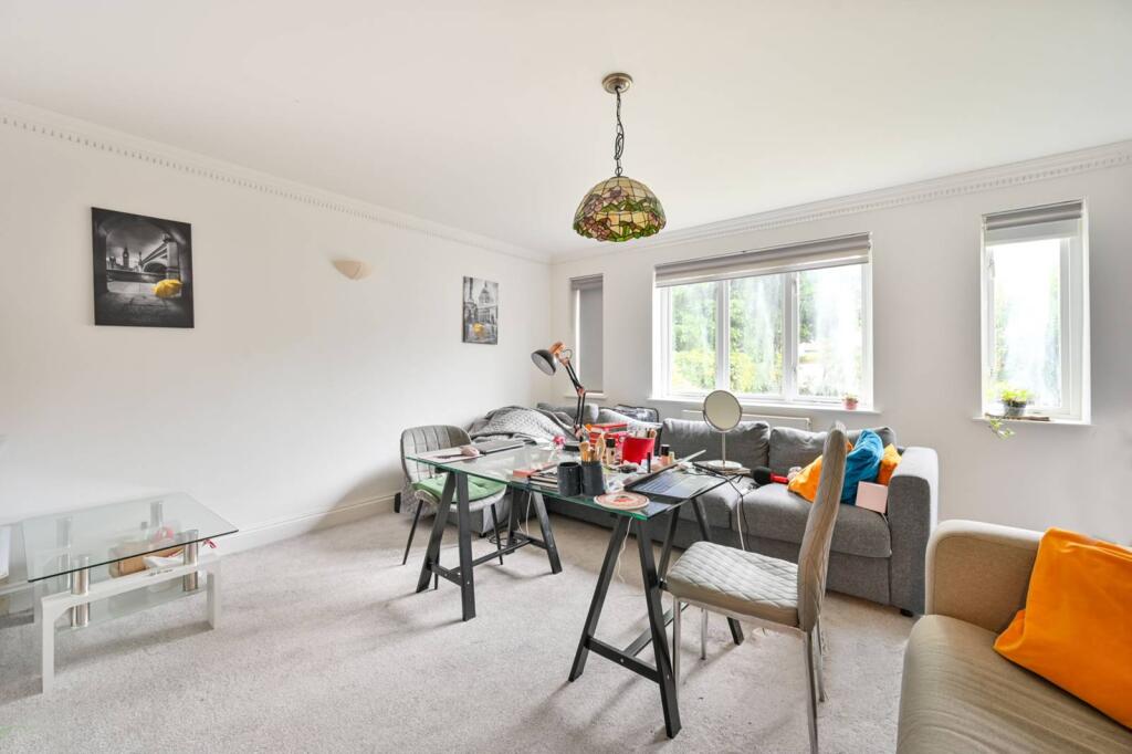 2 bed 1st Floor Flat for rent in Wembley. From Foxtons - Wembley