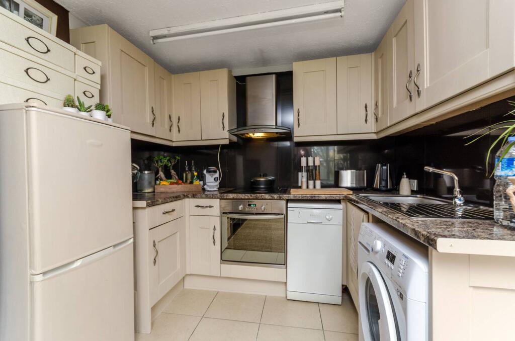 1 bed 1st Floor Flat for rent in Wembley. From Foxtons - Wembley