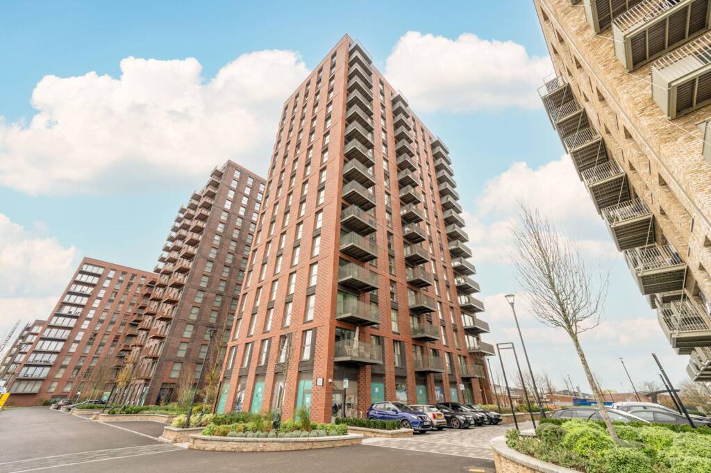 3 bed 1st Floor Flat for rent in Wembley. From Foxtons - Wembley