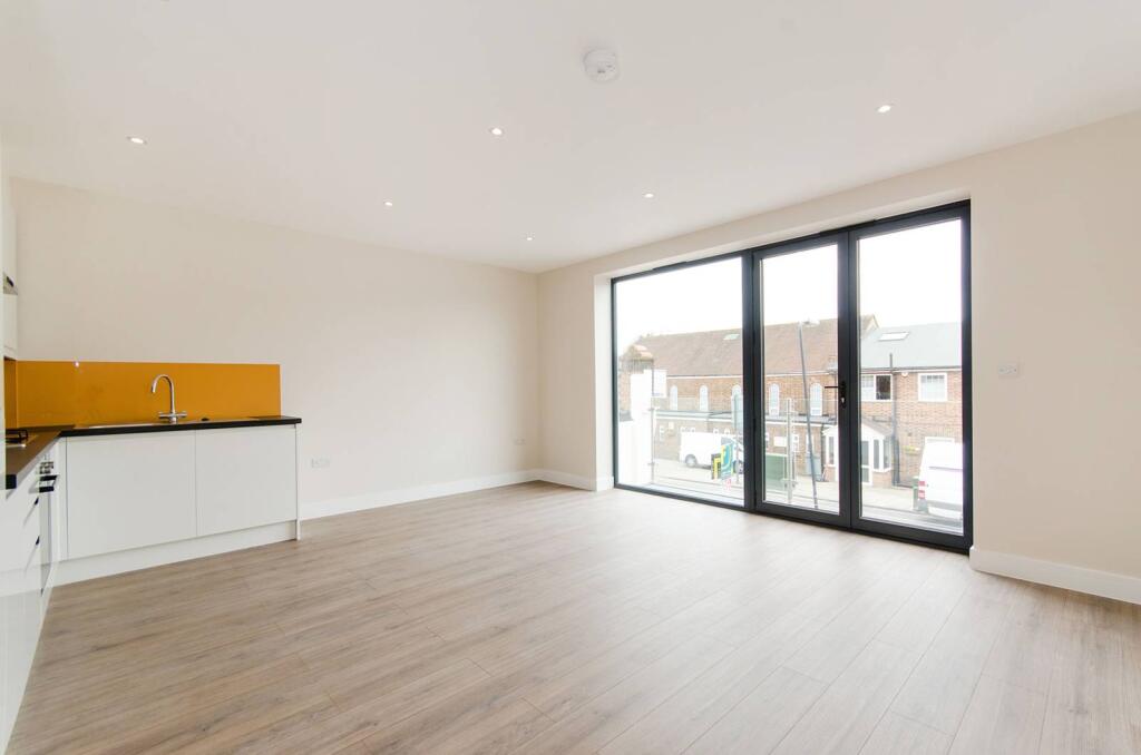 2 bed 1st Floor Flat for rent in Wembley. From Foxtons - Wembley