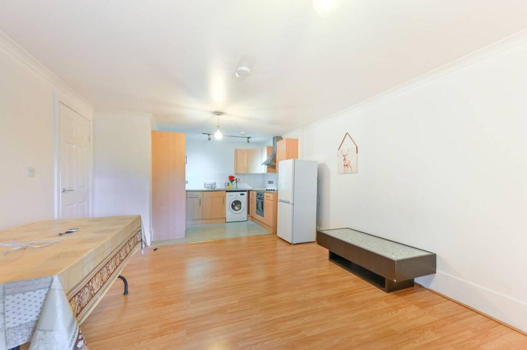 1 bed 1st Floor Flat for rent in Wembley. From Foxtons - Wembley