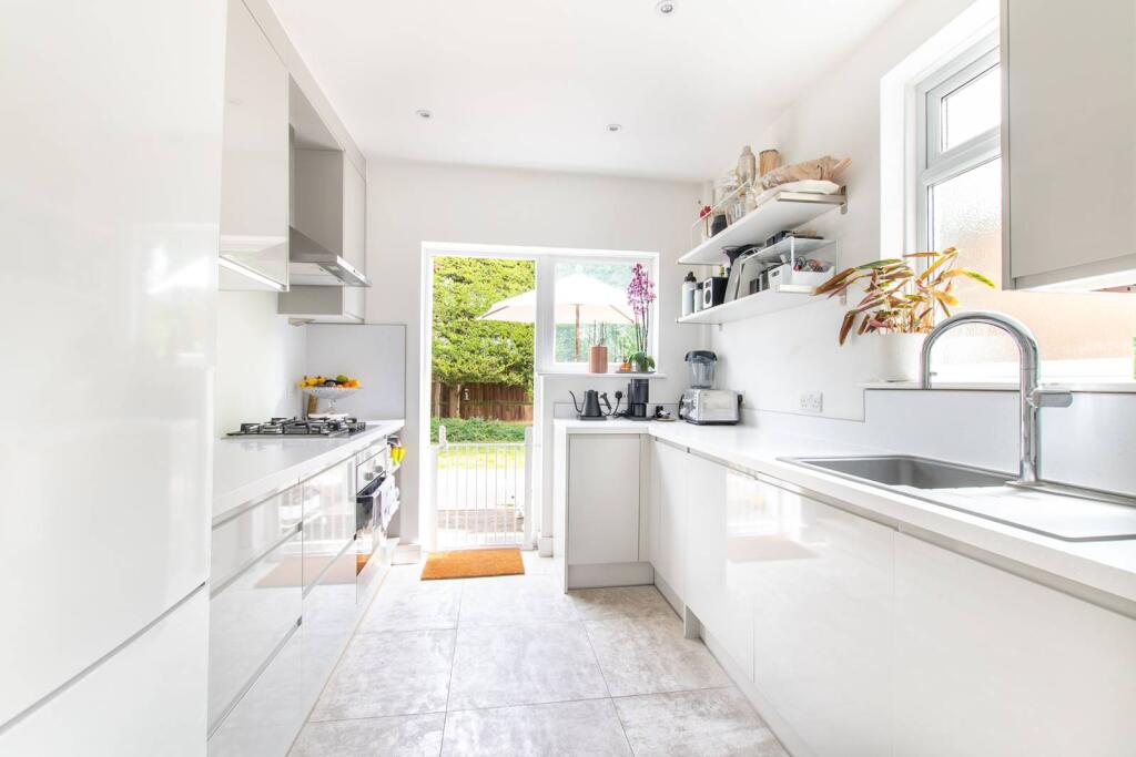 3 bed End of Terrace for rent in Wembley. From Foxtons - Wembley