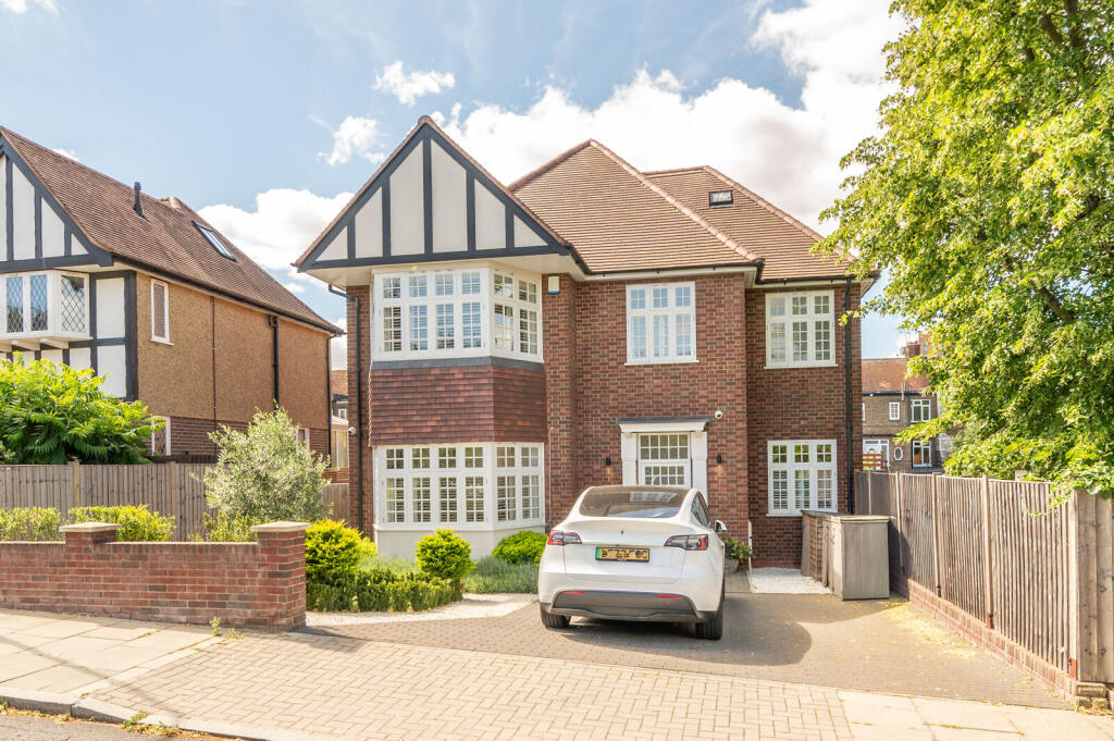 5 bed Detached for rent in Wembley. From Foxtons - Wembley