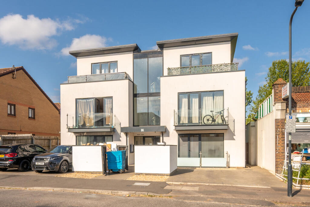 1 bed 1st Floor Flat for rent in Wembley. From Foxtons - Wembley