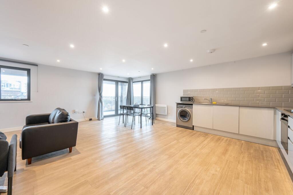3 bed 1st Floor Flat for rent in Wembley. From Foxtons - Wembley 3 bed 1st Floor Flat for rent in Wembley. From Foxtons - Wembley
