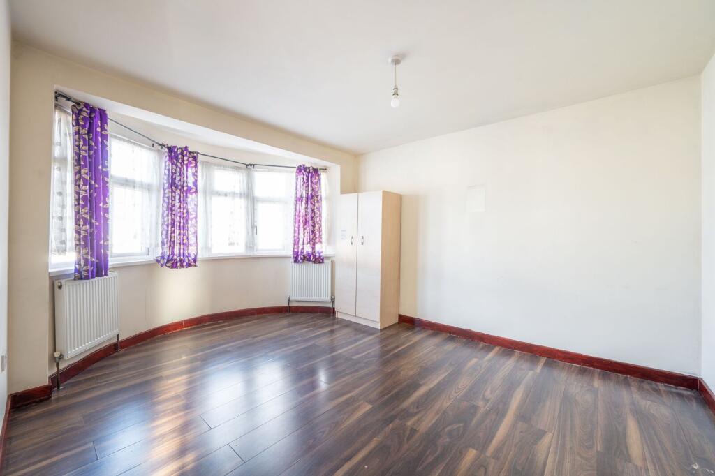 3 bed 1st Floor Flat for rent in Wembley. From Foxtons - Wembley 3 bed 1st Floor Flat for rent in Wembley. From Foxtons - Wembley