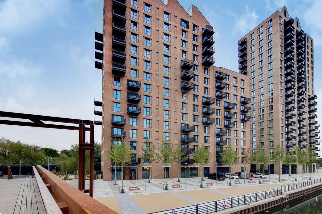 1 bed 1st Floor Flat for rent in Tottenham. From Foxtons - Wood Green