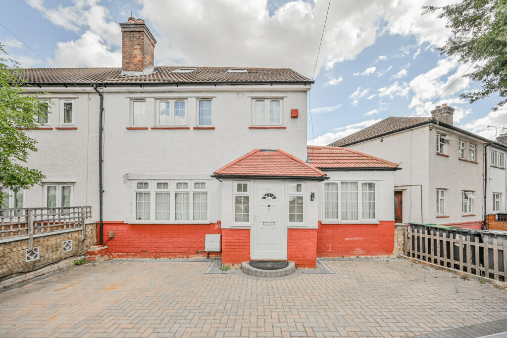 6 bed End of Terrace for rent in London. From Foxtons - Wood Green