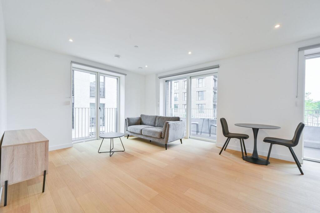 1 bed 1st Floor Flat for rent in London. From Foxtons - Wood Green