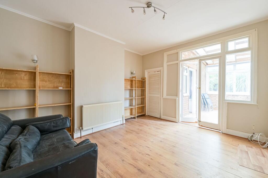 1 bed 1st Floor Flat for rent in London. From Foxtons - Wood Green 1 bed 1st Floor Flat for rent in London. From Foxtons - Wood Green