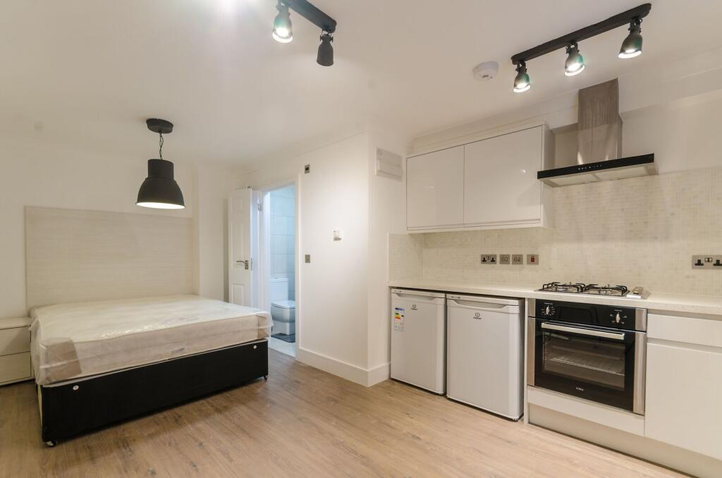 0 bed Studio for rent in London. From Foxtons - Wood Green