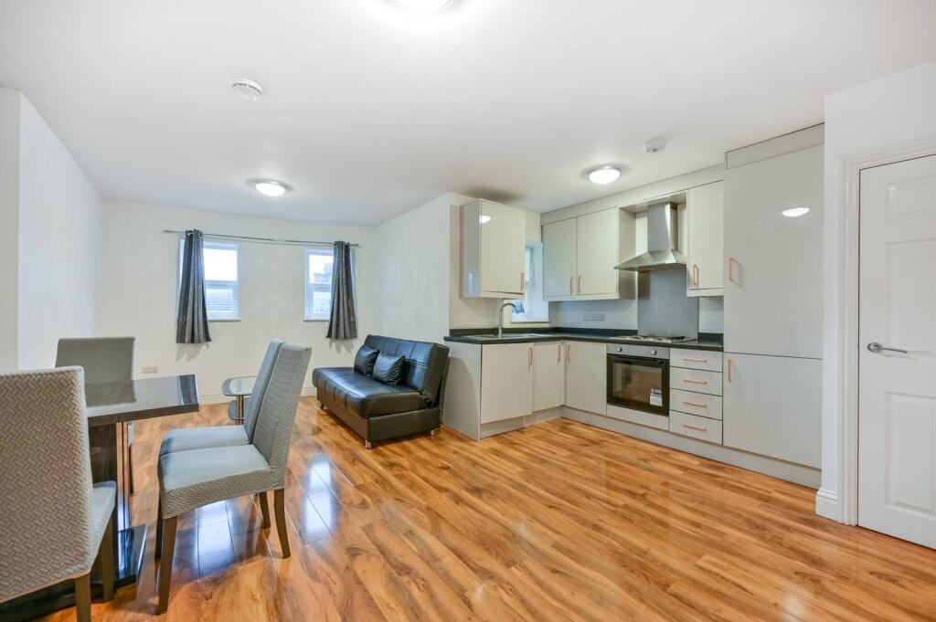 1 bed 1st Floor Flat for rent in Hounslow. From Foxtons - Hounslow 1 bed 1st Floor Flat for rent in Hounslow. From Foxtons - Hounslow