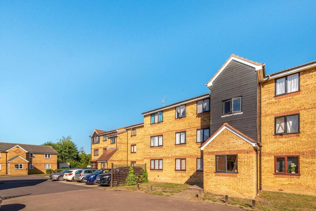 1 bed 1st Floor Flat for rent in Feltham. From Foxtons - Hounslow