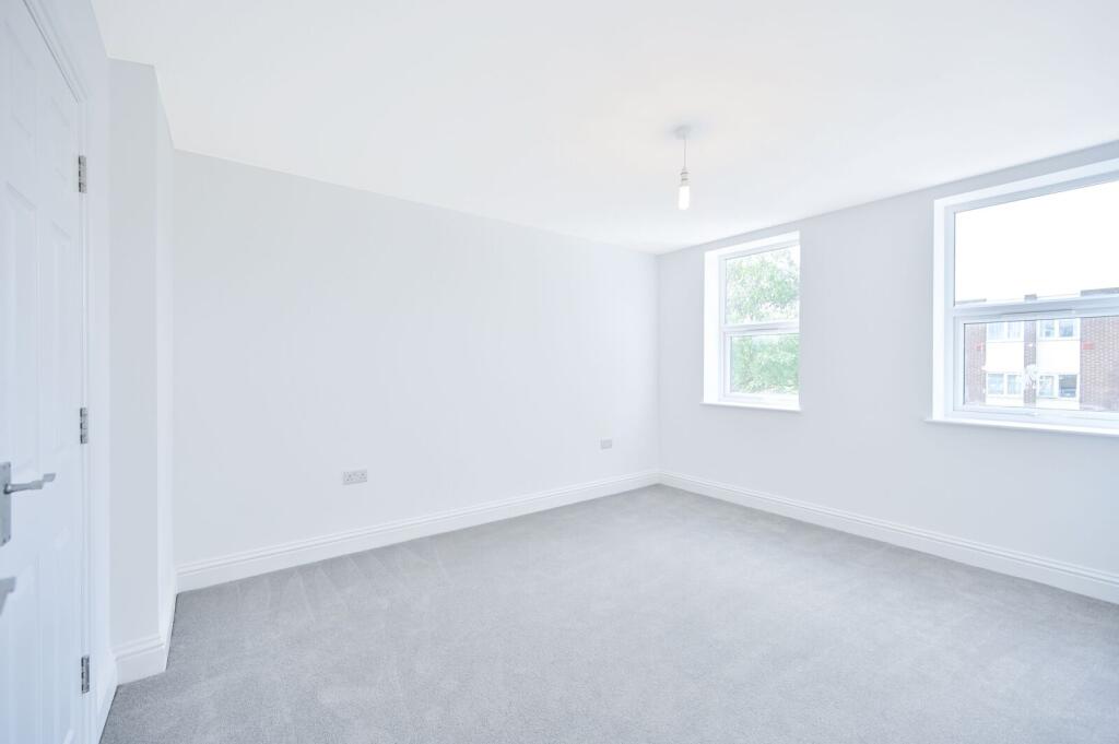 2 bed 1st Floor Flat for rent in Hayes. From Foxtons - Hounslow