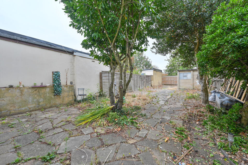 2 bed Semi Detached for rent in Feltham. From Foxtons - Hounslow