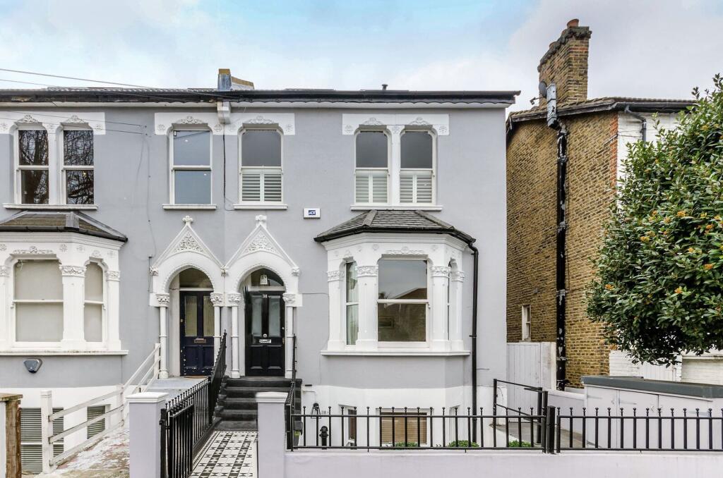 1 bed 1st Floor Flat for rent in London. From Foxtons - Balham