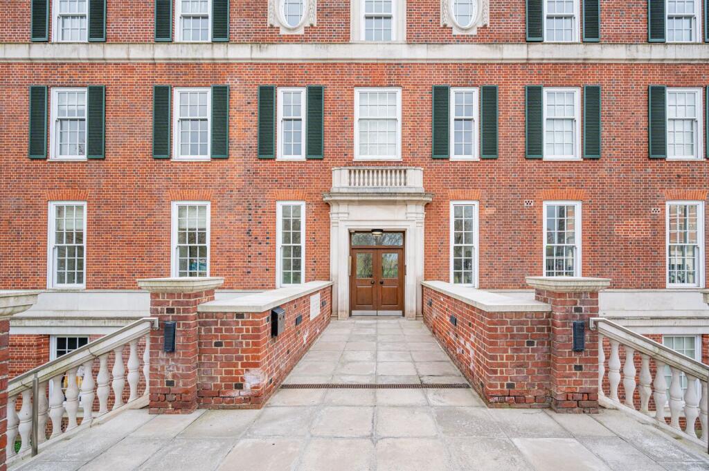 1 bed 1st Floor Flat for rent in London. From Foxtons - Balham