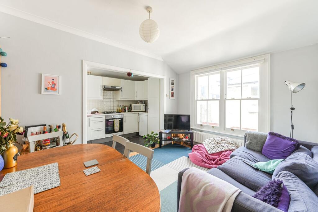 3 bed Detached for rent in Clapham. From Foxtons - Balham
