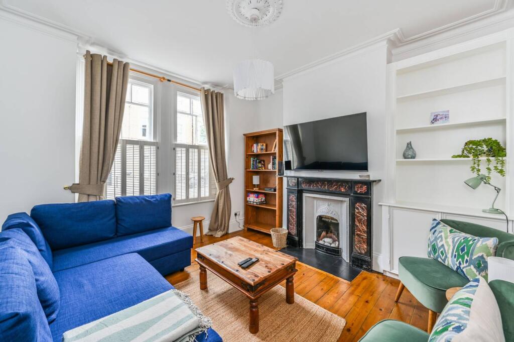 2 bed 1st Floor Flat for rent in London. From Foxtons - Battersea