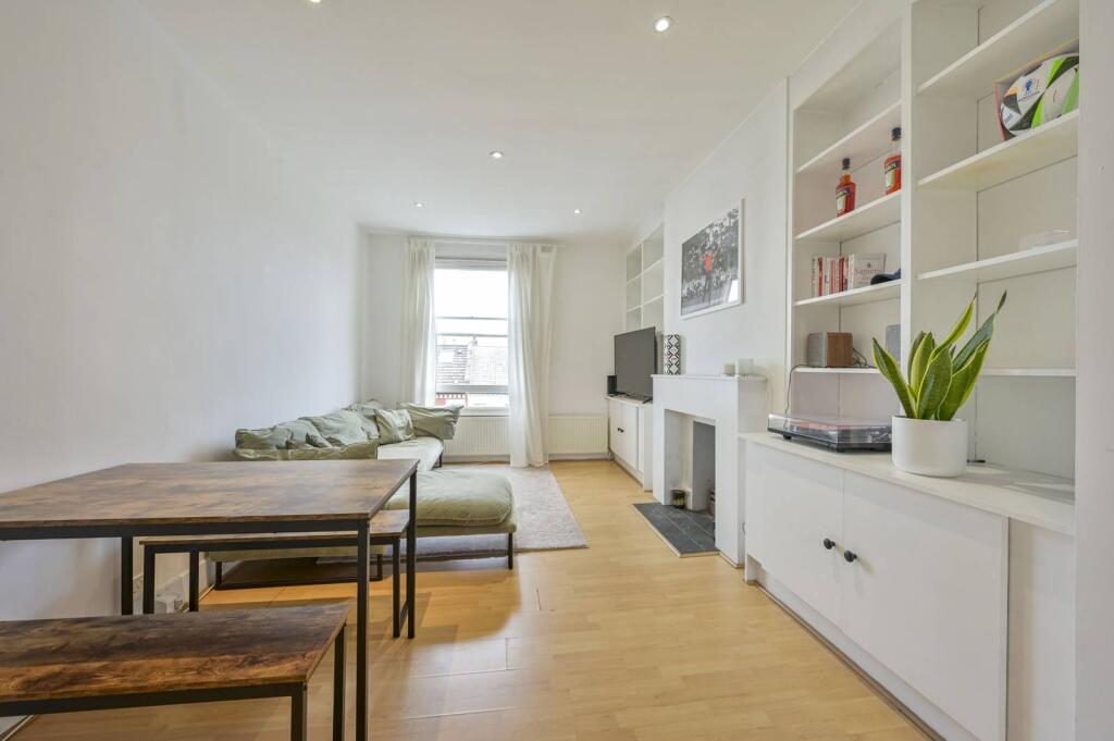 2 bed 1st Floor Flat for rent in London. From Foxtons - Battersea 2 bed 1st Floor Flat for rent in London. From Foxtons - Battersea