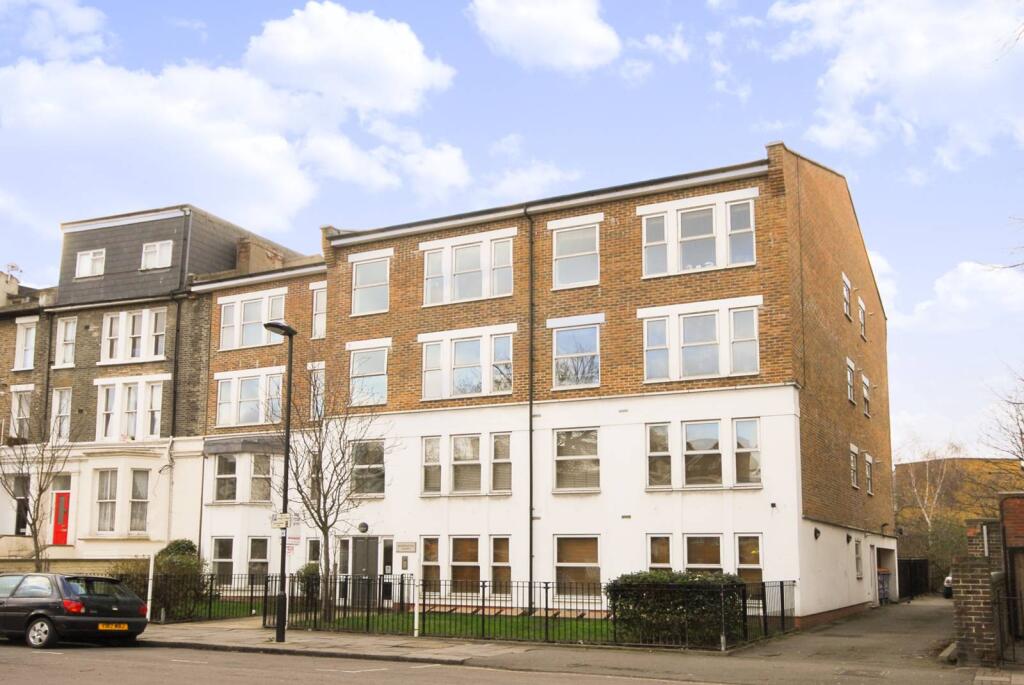 2 bed 1st Floor Flat for rent in London. From Foxtons - Battersea