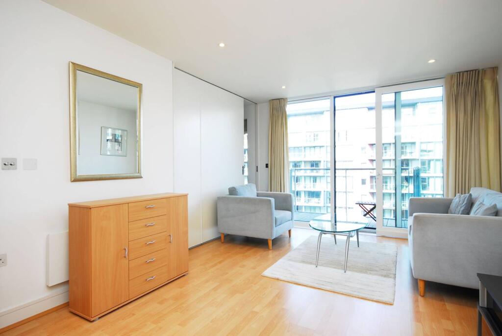 1 bed 1st Floor Flat for rent in London. From Foxtons - Battersea