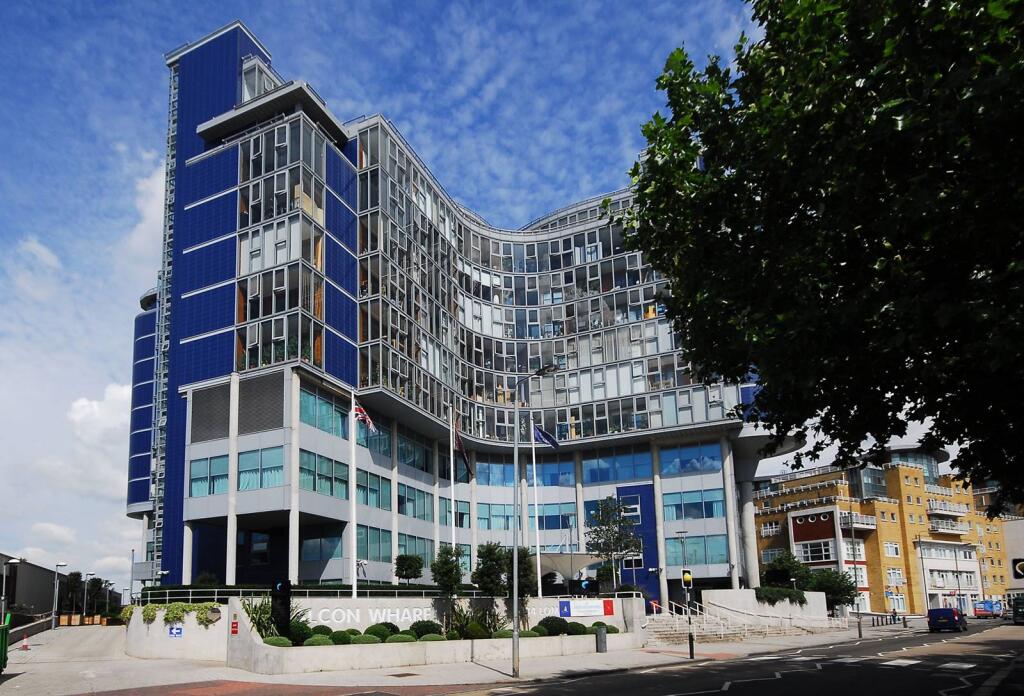 2 bed 1st Floor Flat for rent in London. From Foxtons - Battersea